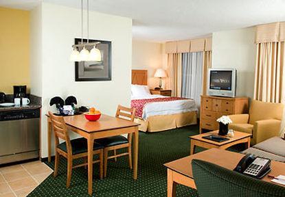 Hotel Carlisle & Embers Convention Center ภายนอก รูปภาพ