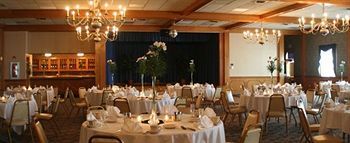 Hotel Carlisle & Embers Convention Center ภายนอก รูปภาพ