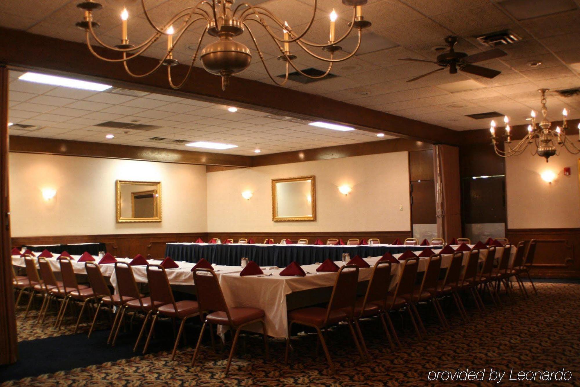 Hotel Carlisle & Embers Convention Center สิ่งอำนวยความสะดวก รูปภาพ